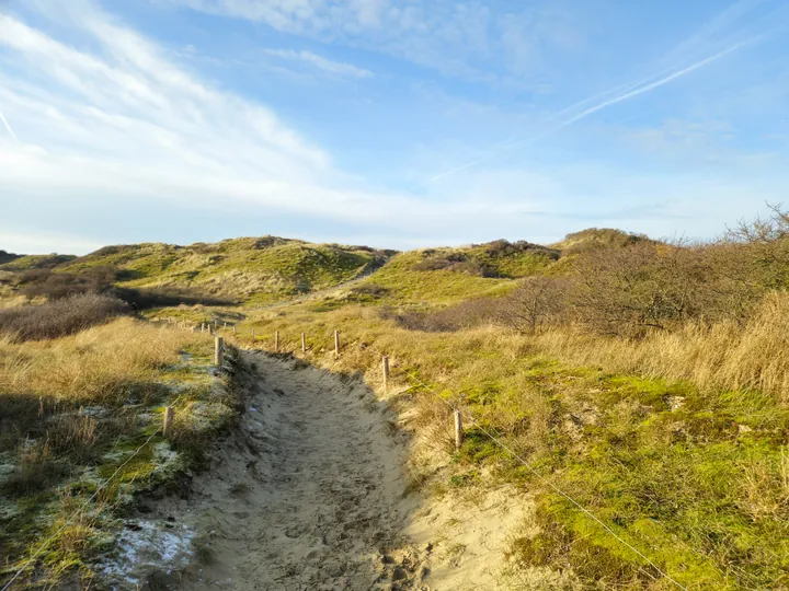 Oostnieuwkerke duinen wandeling in de koude (België)